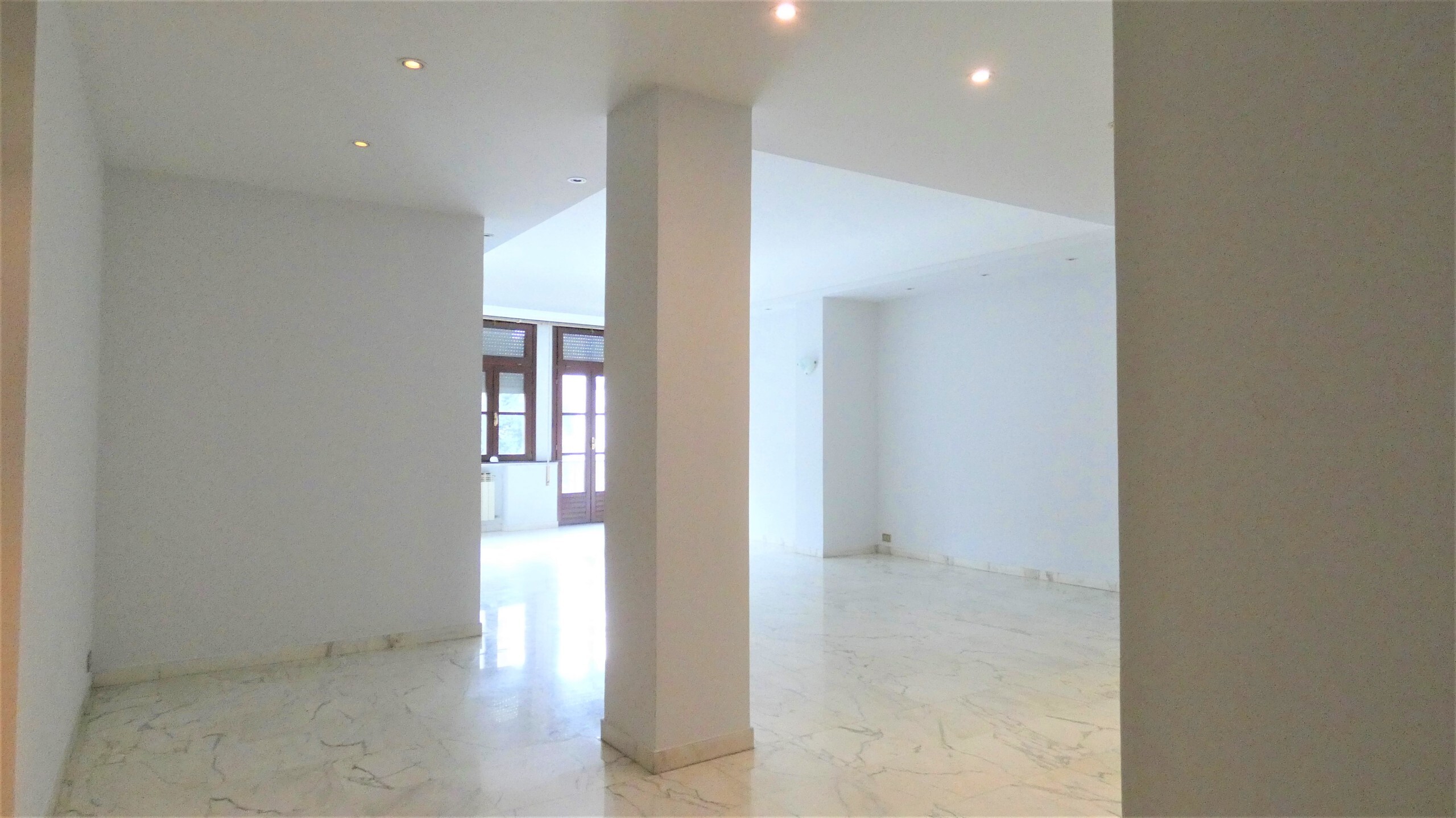 Appartamento con terrazzo in via de gaspari, Genova