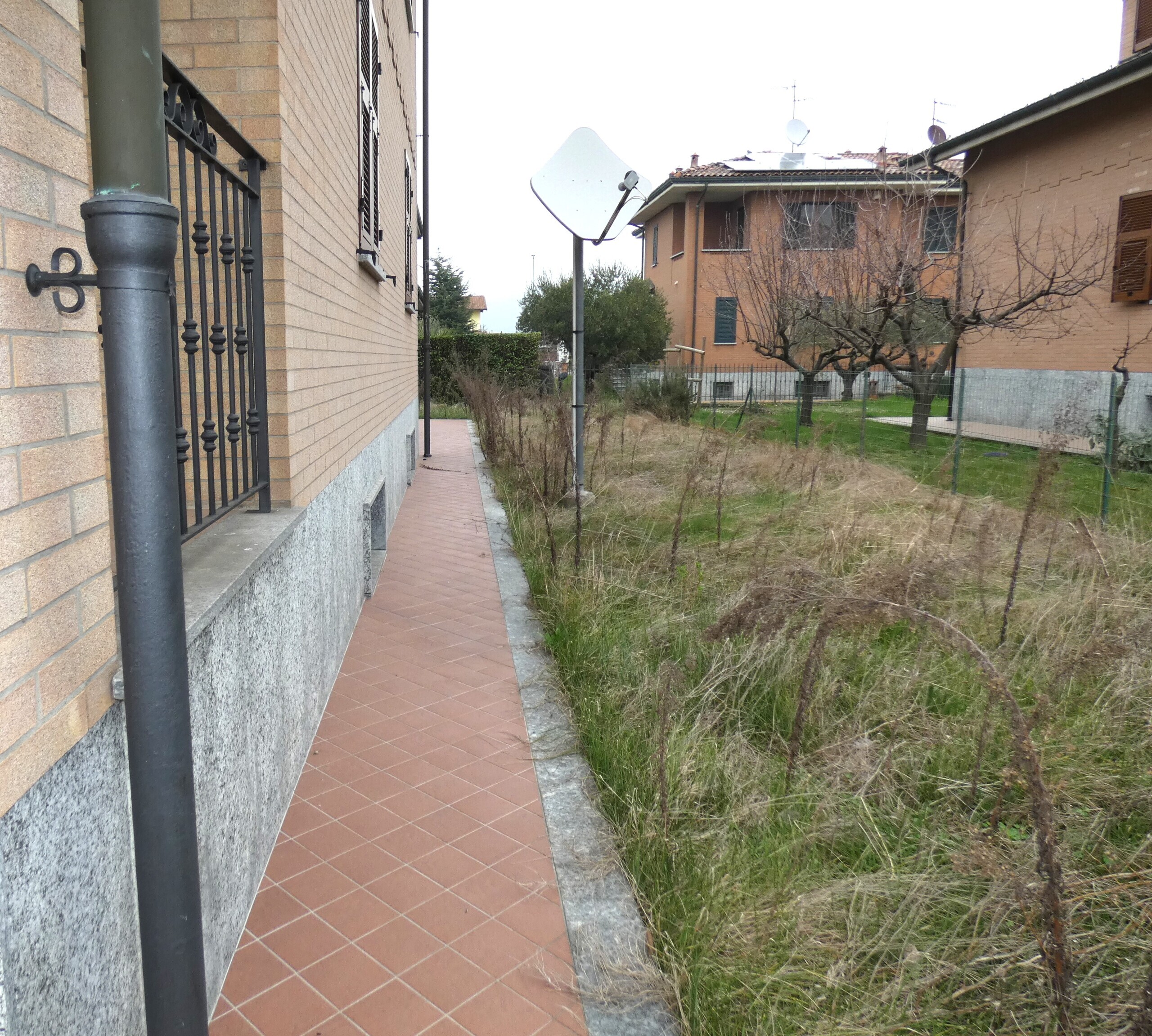 Casa indipendente con giardino in viale della vittoria, Stazzano