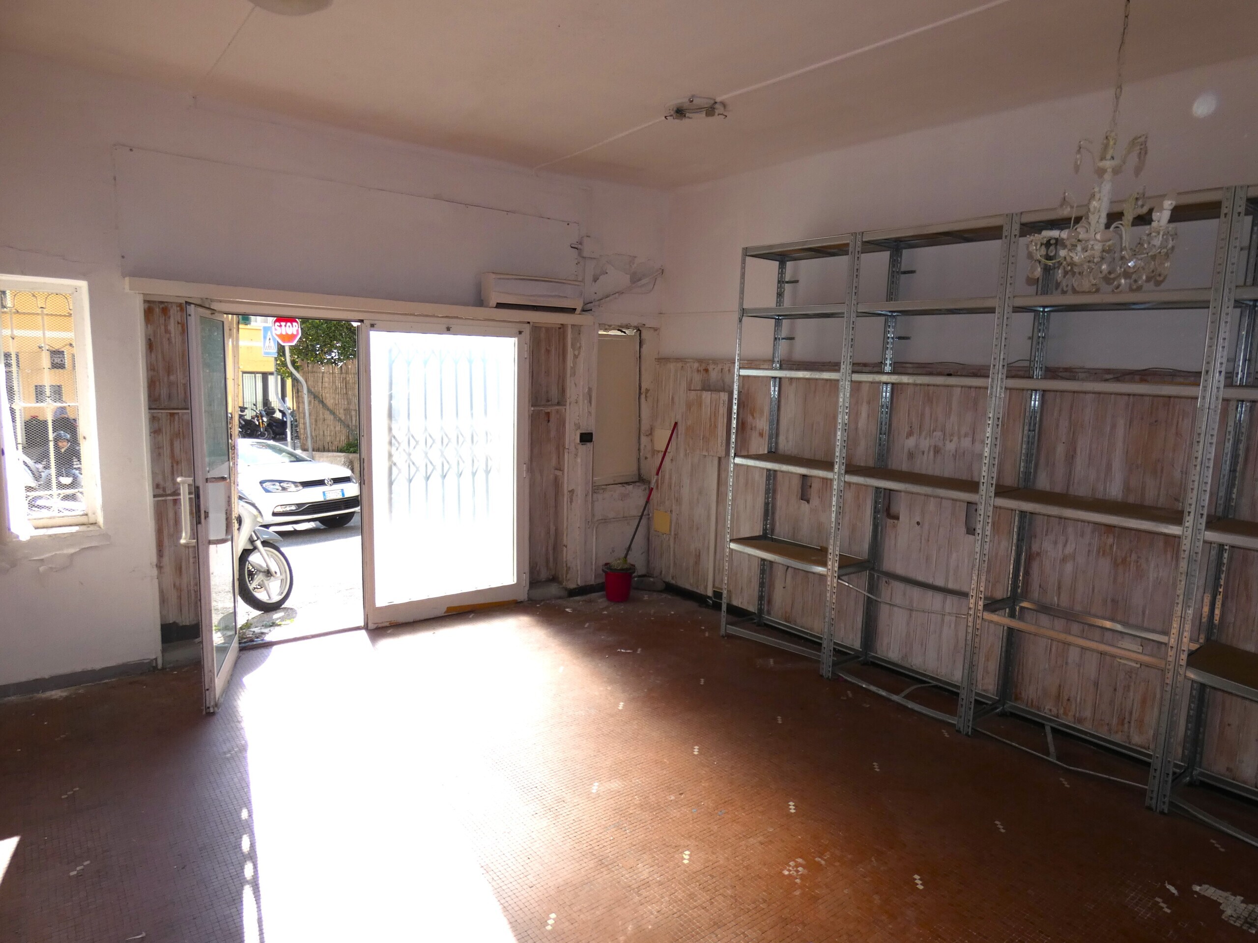 Magazzino in affitto in via romana di murcarolo 44 r, Genova