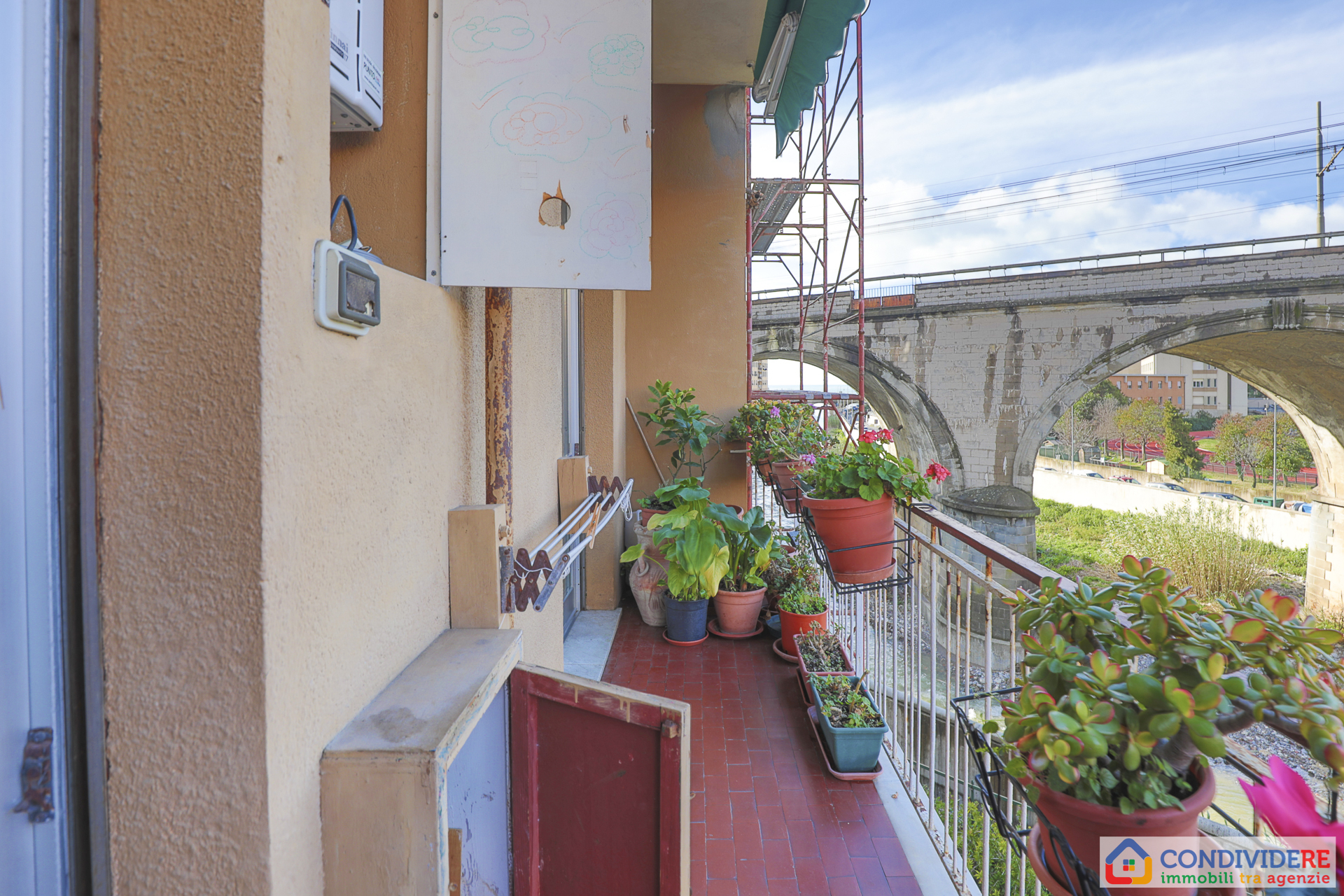 Appartamento vista mare in via brigata salerno, Genova