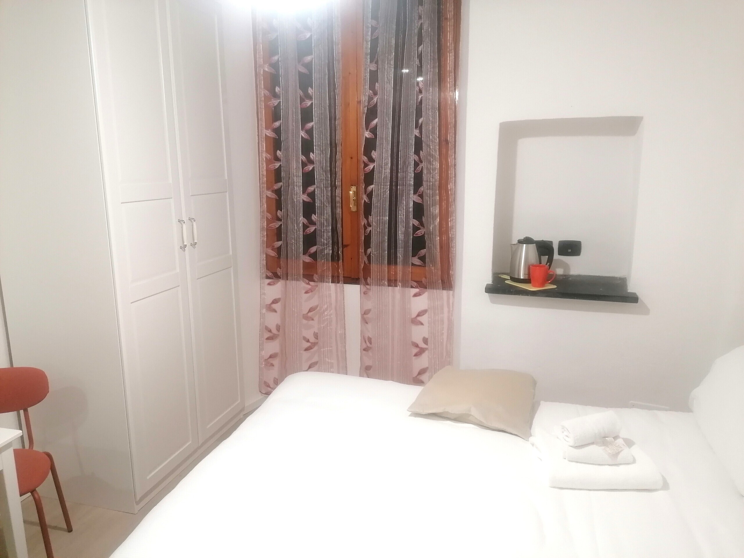 Bilocale ristrutturato in vico salvaghi, Genova