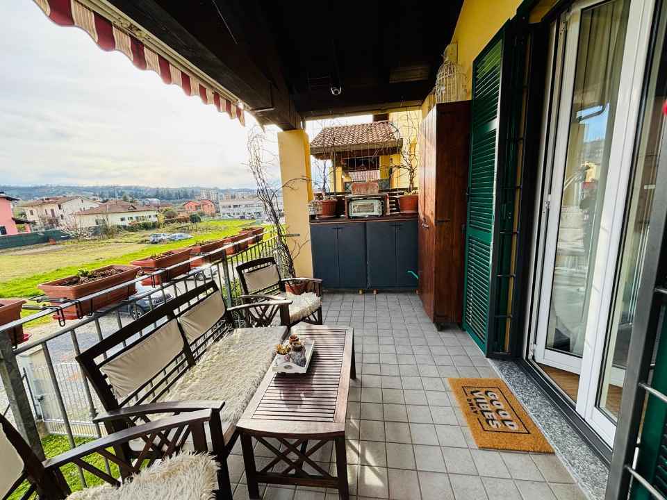 Appartamento con terrazzo in localit� piovera 60, Stazzano