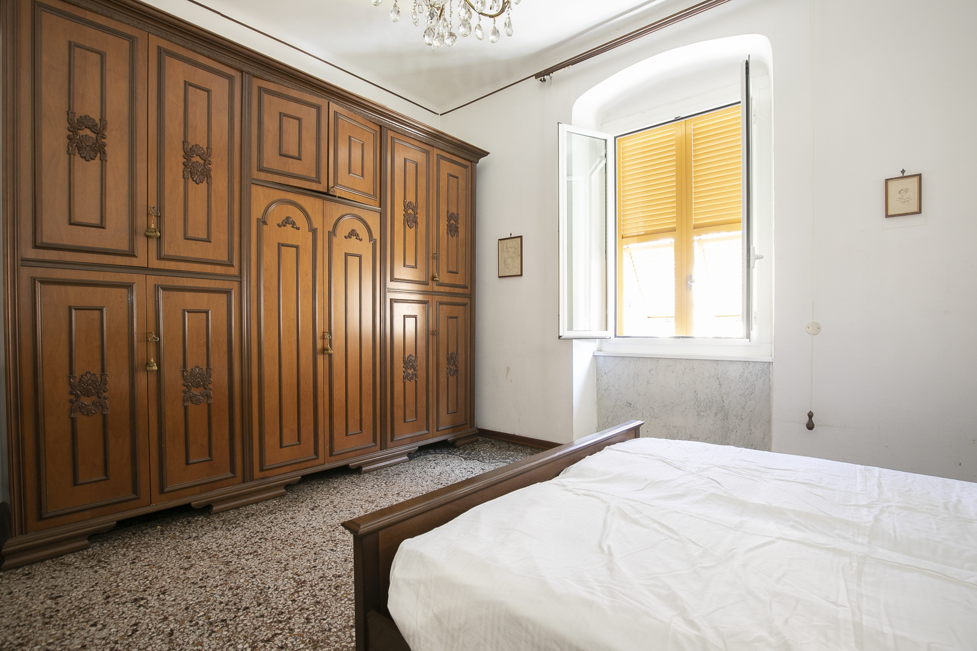 Appartamento da ristrutturare in via trebisonda, Genova