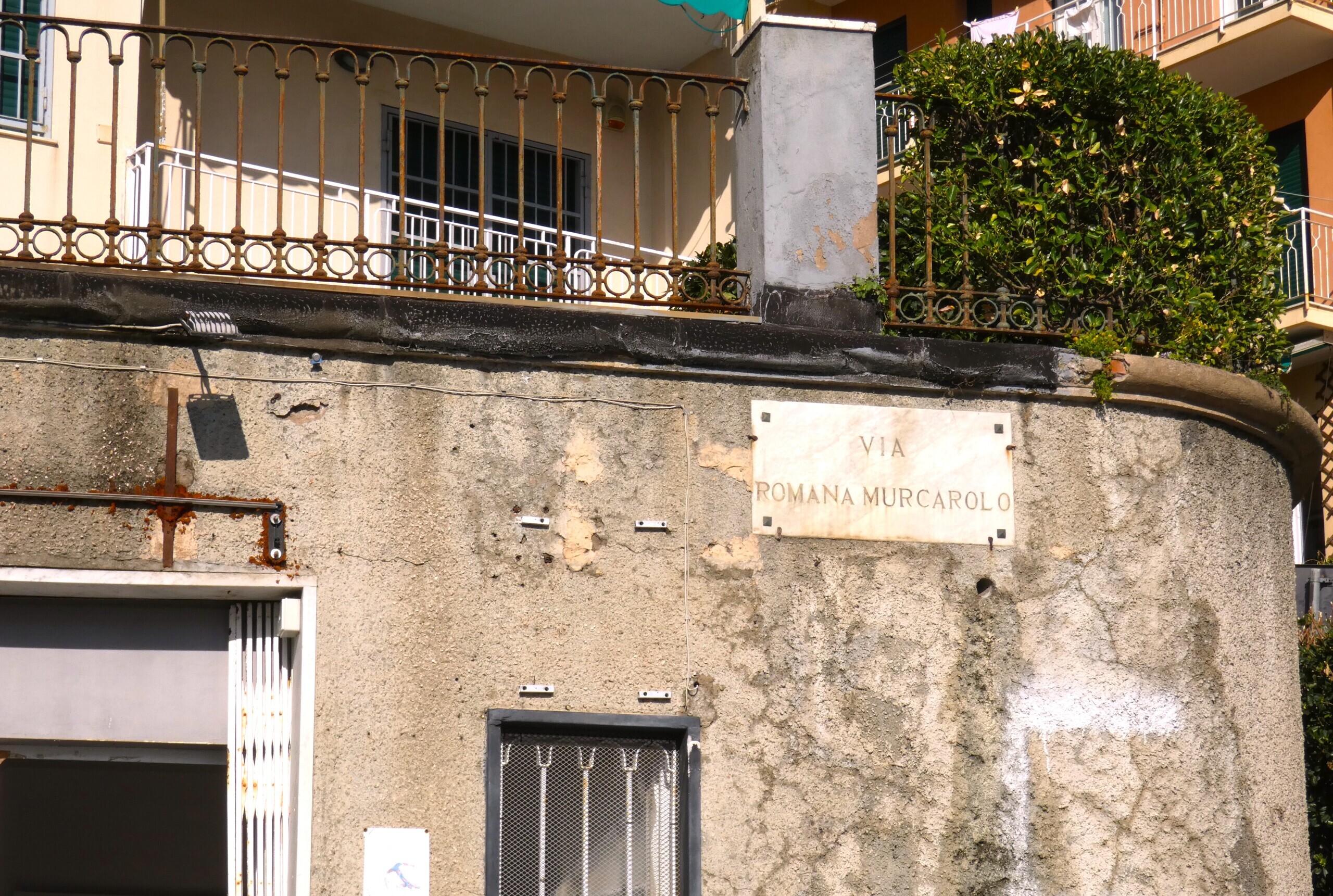 Locale commerciale in affitto in via murcarolo, Genova