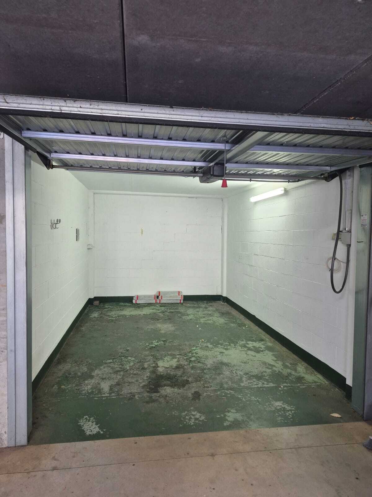 Box/Garage 16mq in vendita in via sant'alberto 250r, Genova