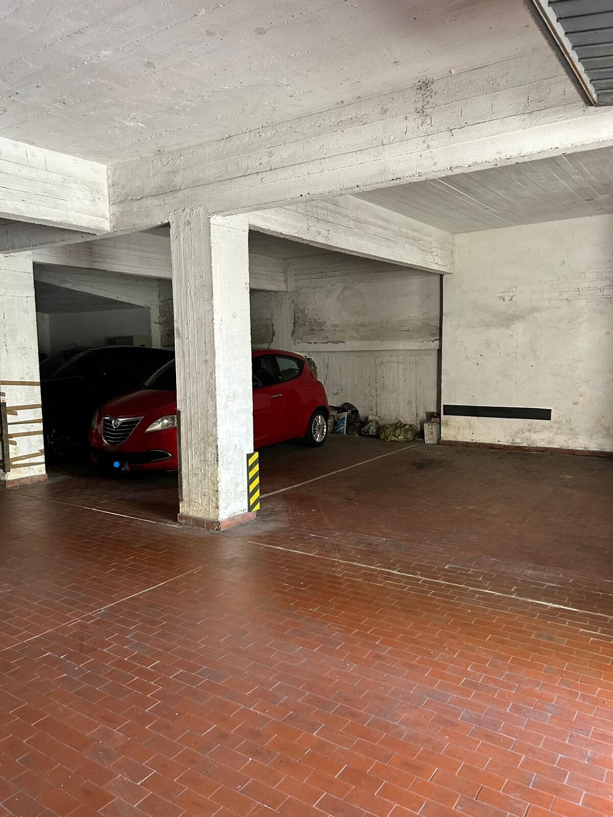 Box/Garage 18mq in vendita in via mansueto 13r, Genova
