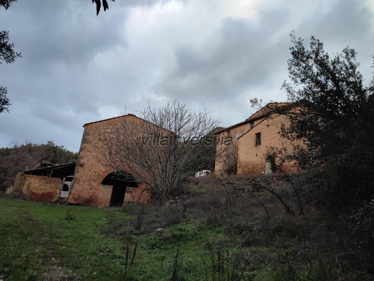 Rustico da ristrutturare a Colle di Val d'Elsa