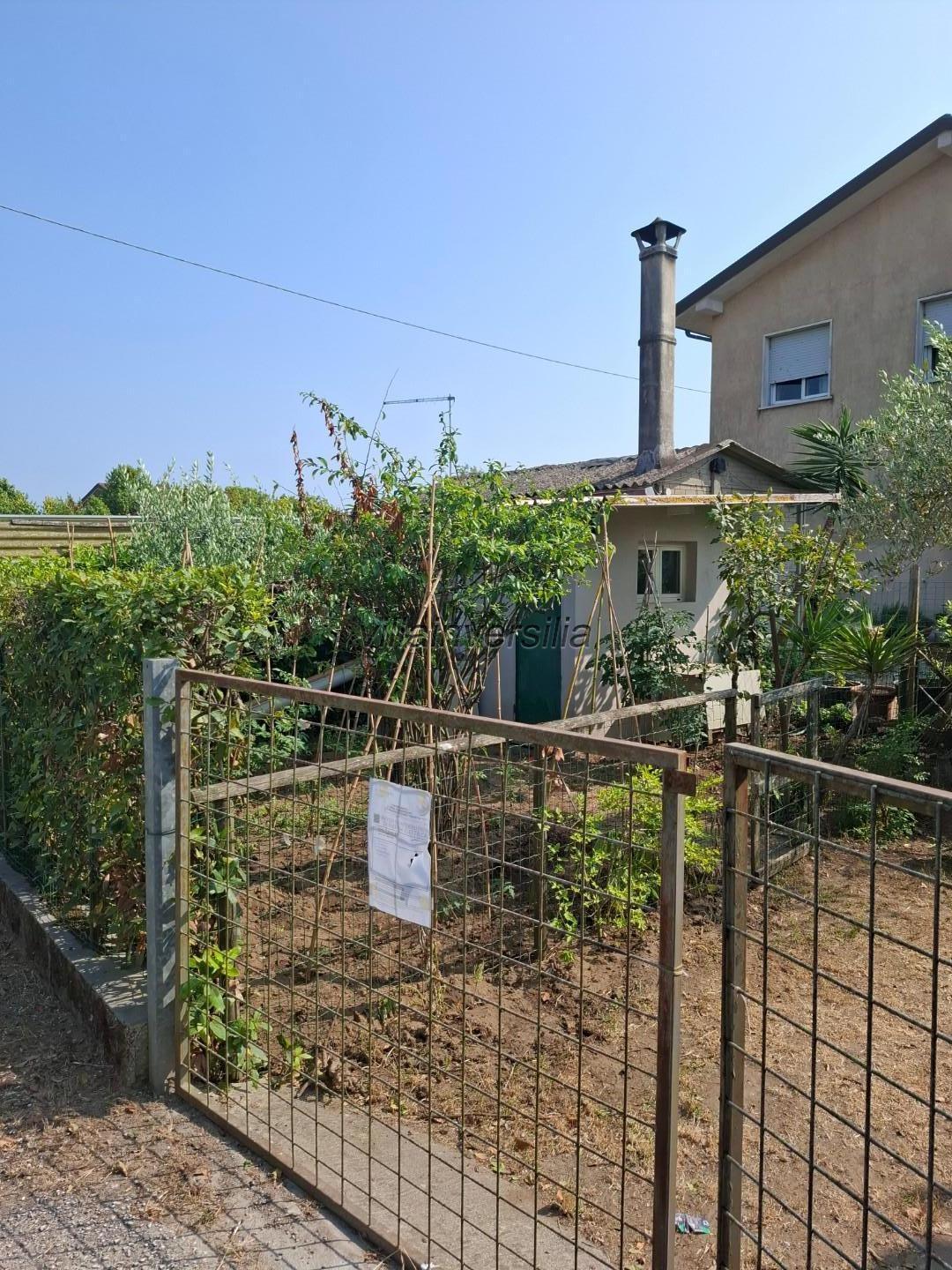 Appartamento con giardino a Camaiore