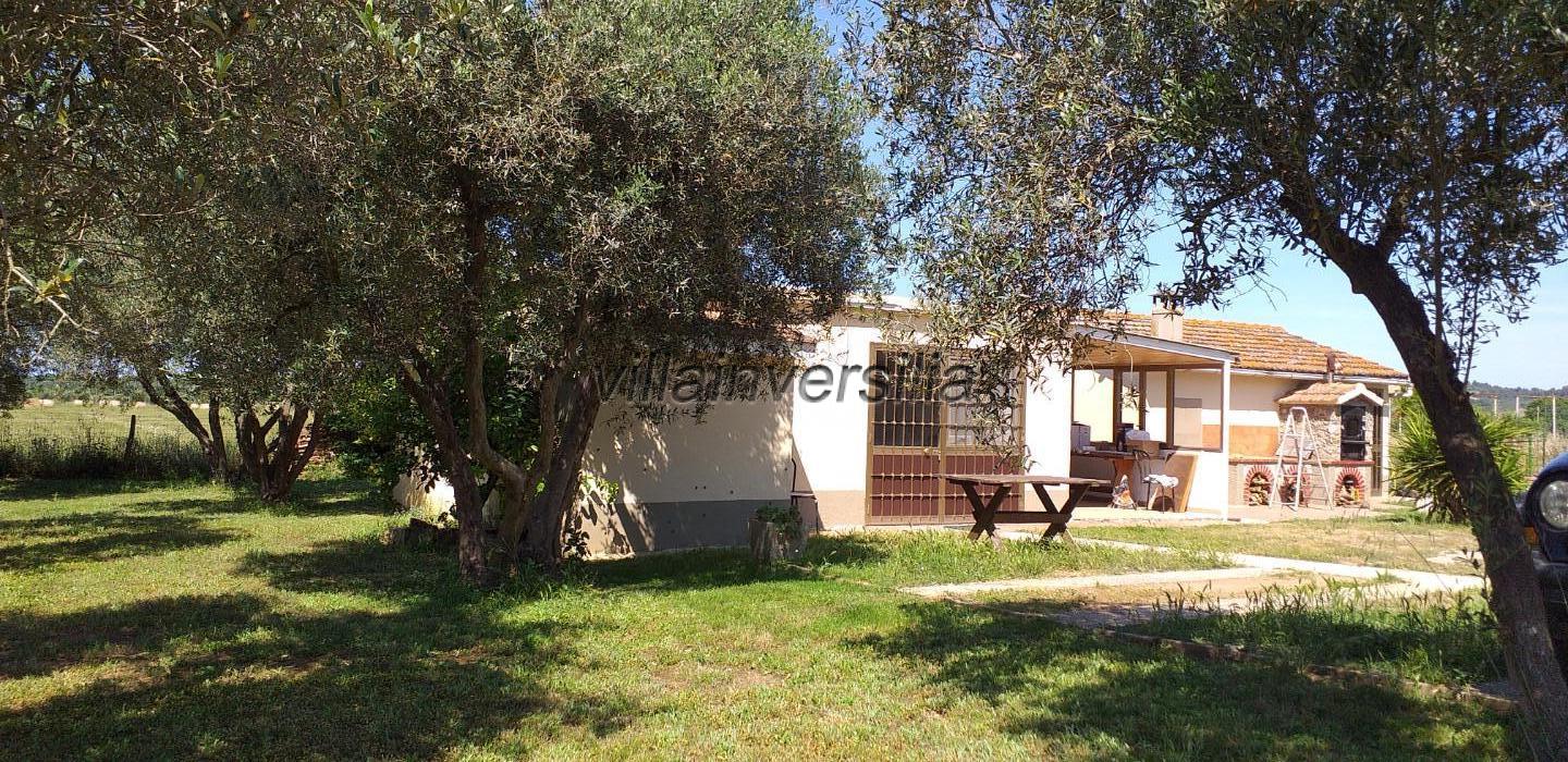 Villa con giardino a Magliano in Toscana