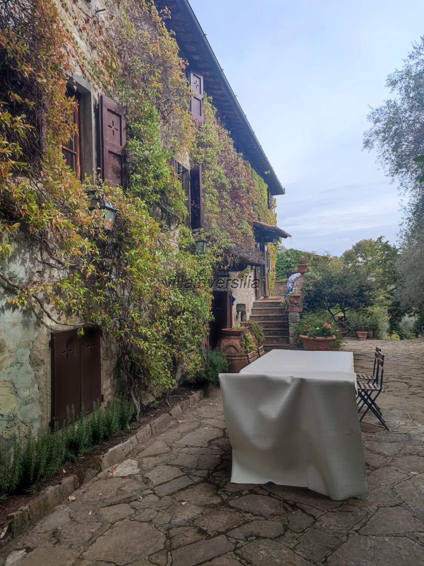 Rustico con giardino a Castellina in Chianti