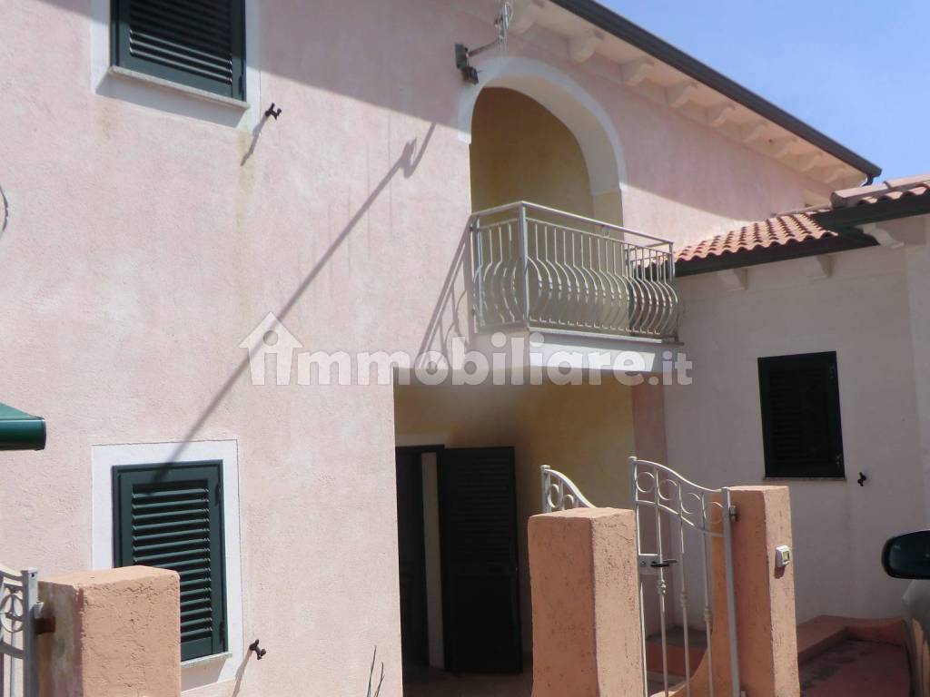 Villa con giardino a Valledoria