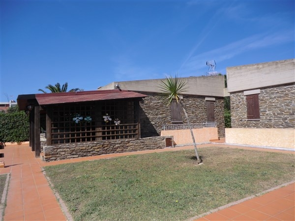 Villa con giardino a Stintino