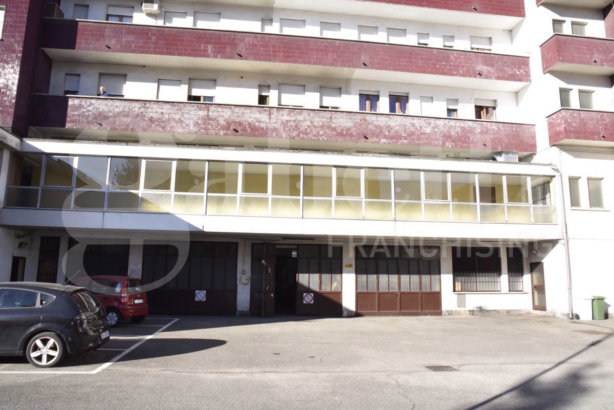 Magazzino in affitto a Bovisio Masciago