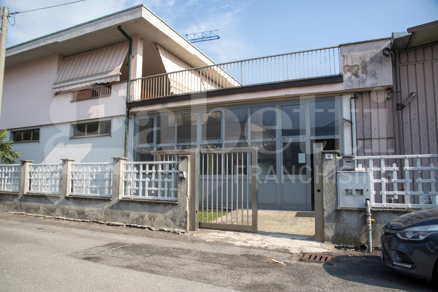 Negozio in affitto a Cesano Maderno