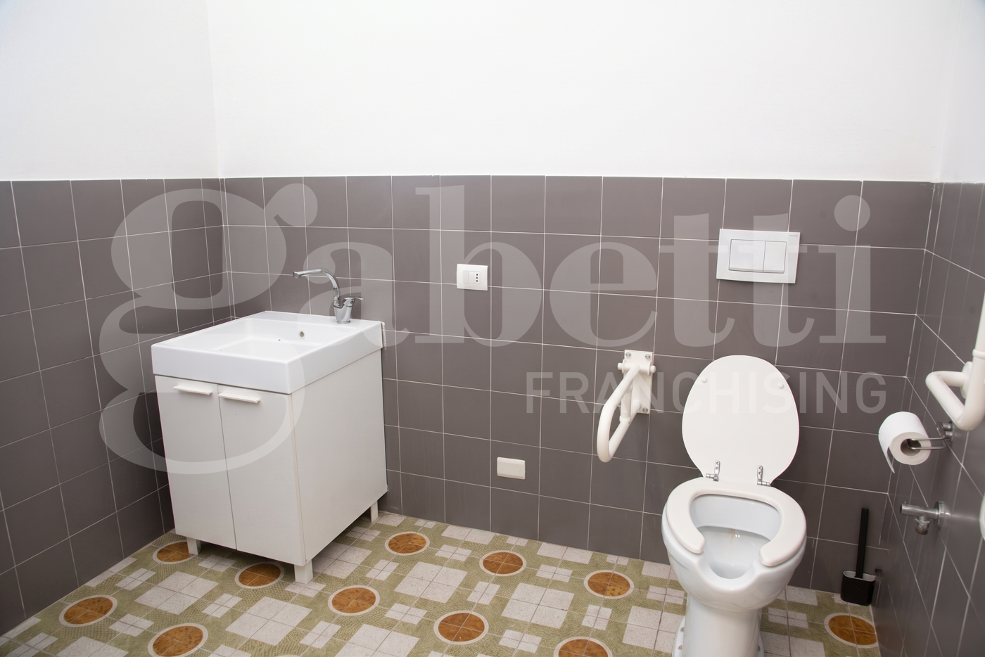 Negozio in affitto a Cesano Maderno