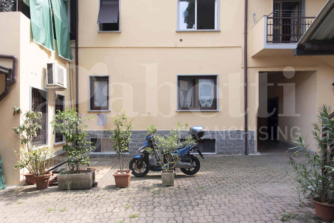Trilocale ristrutturato a Seveso