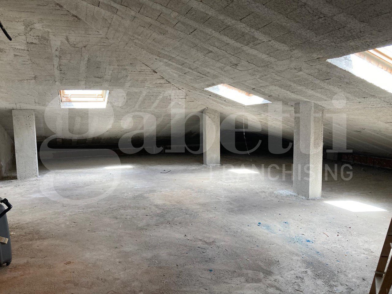 Capannone in vendita a Olevano sul Tusciano