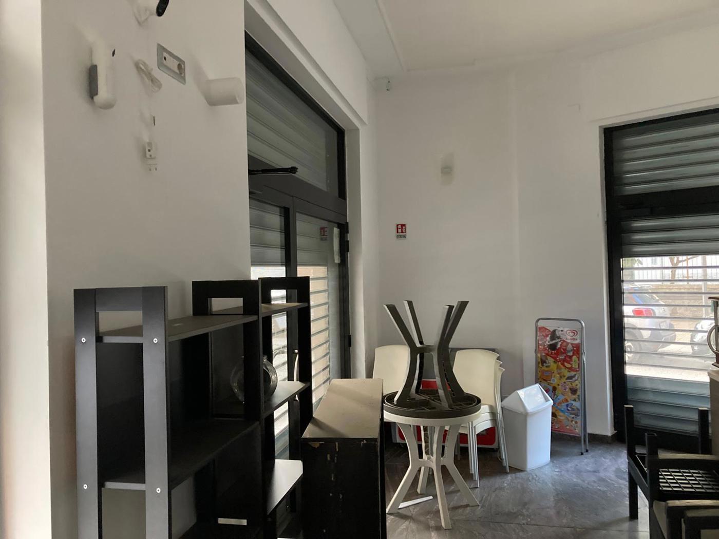 Negozio in affitto a Battipaglia