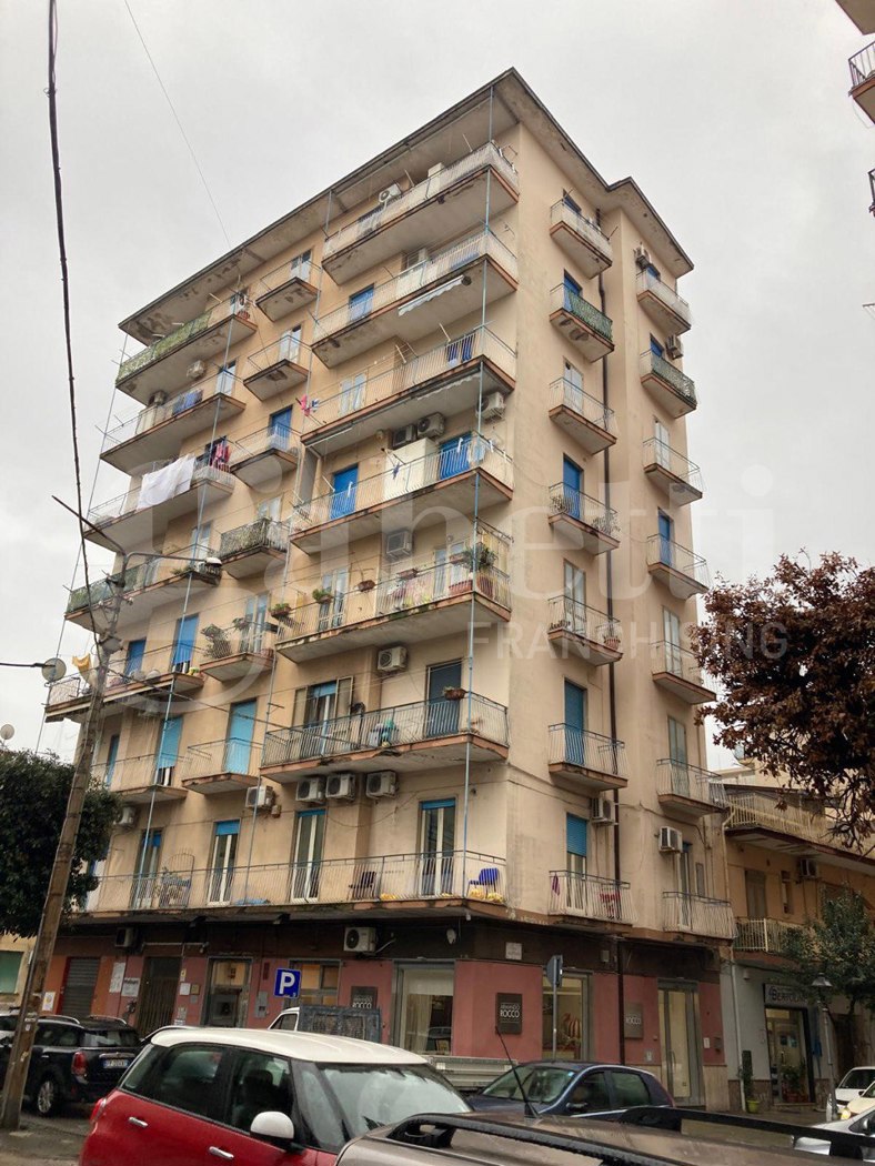 Trilocale da ristrutturare a Battipaglia