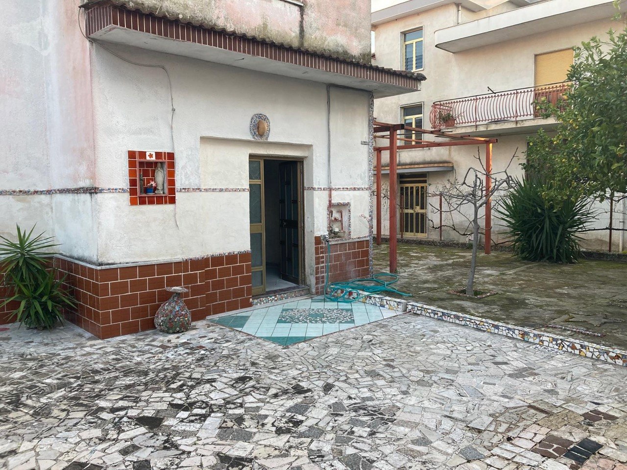 Appartamento in vendita a Montecorvino Rovella