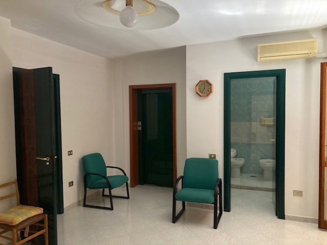 Villa con giardino a Battipaglia