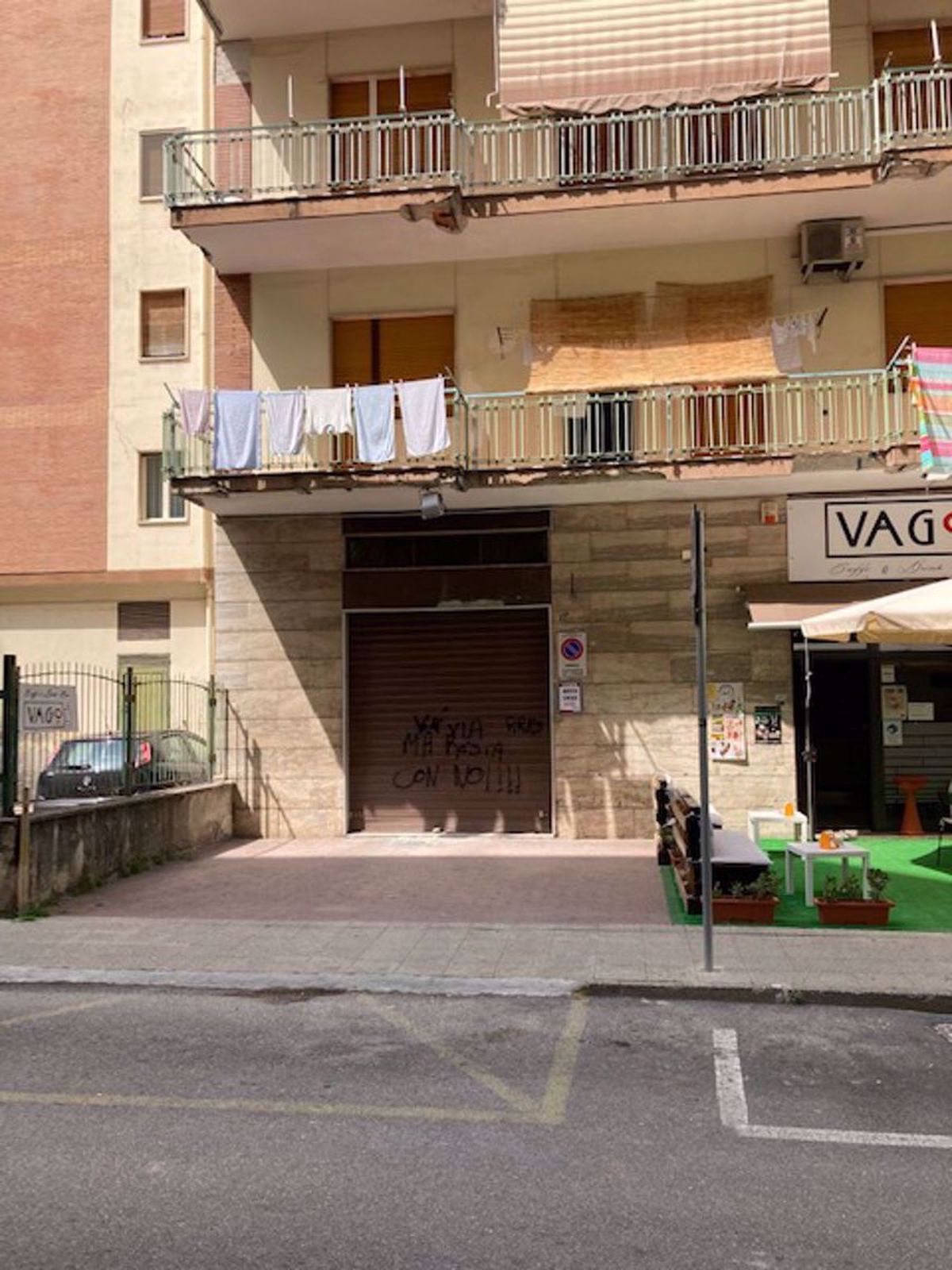 Box/Garage 65mq in vendita a Battipaglia