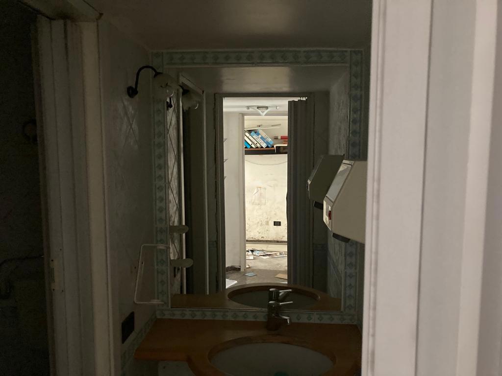 Negozio in affitto a Battipaglia