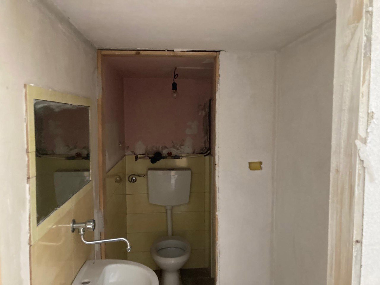 Box/Garage 50mq in vendita a Battipaglia