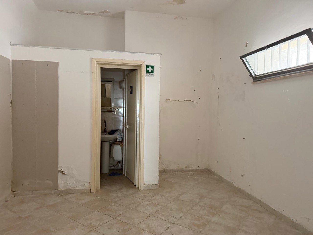 Magazzino in affitto a Battipaglia