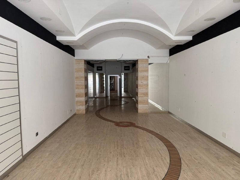Magazzino in affitto a Battipaglia