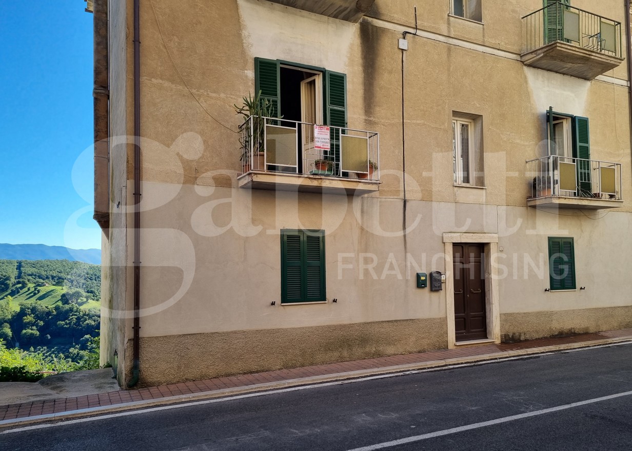 Appartamento in vendita a Stimigliano