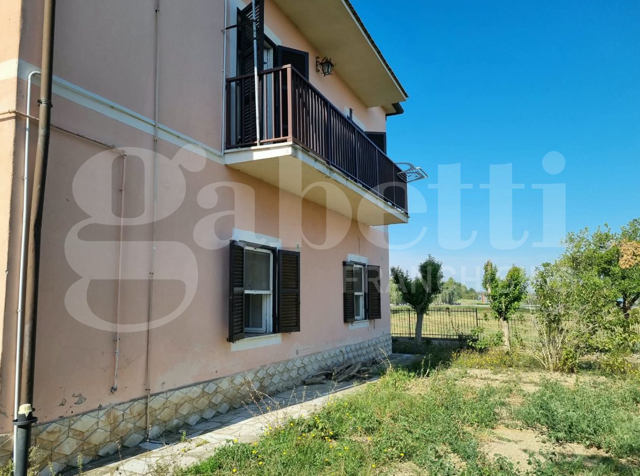 Casa indipendente in vendita a Sant'Oreste