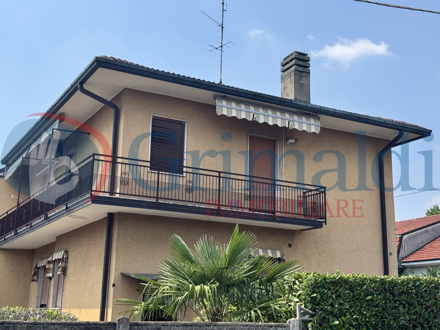 Villa con giardino a Pogliano Milanese