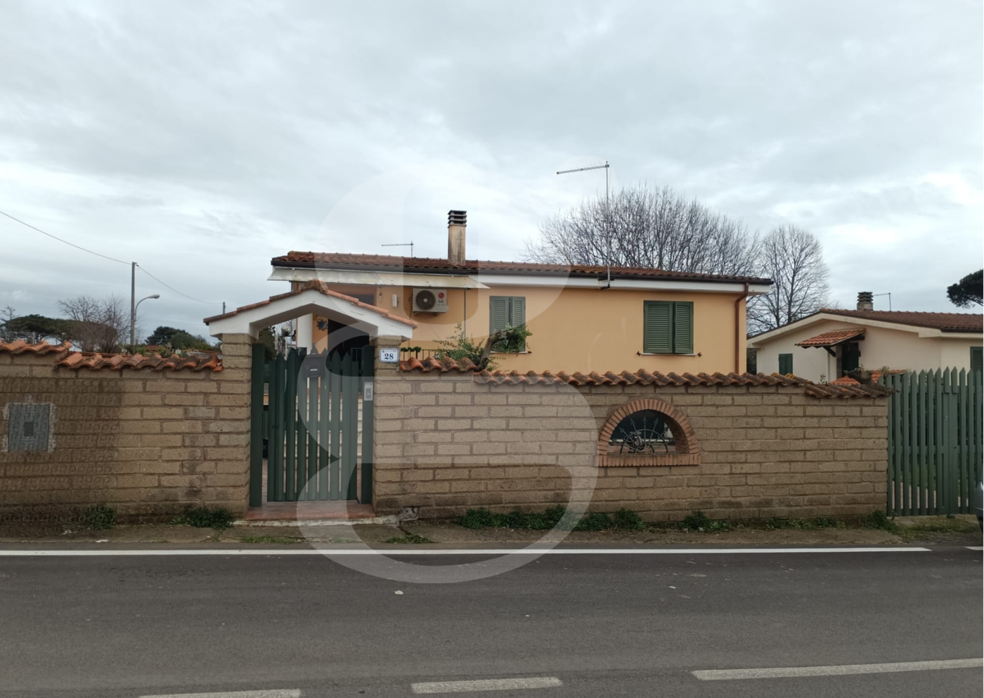 Villa con giardino a Nettuno