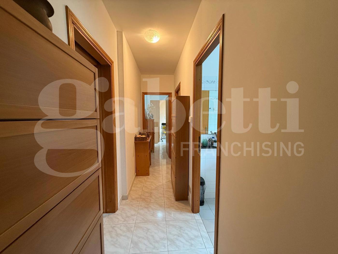 Attico con box a Nettuno