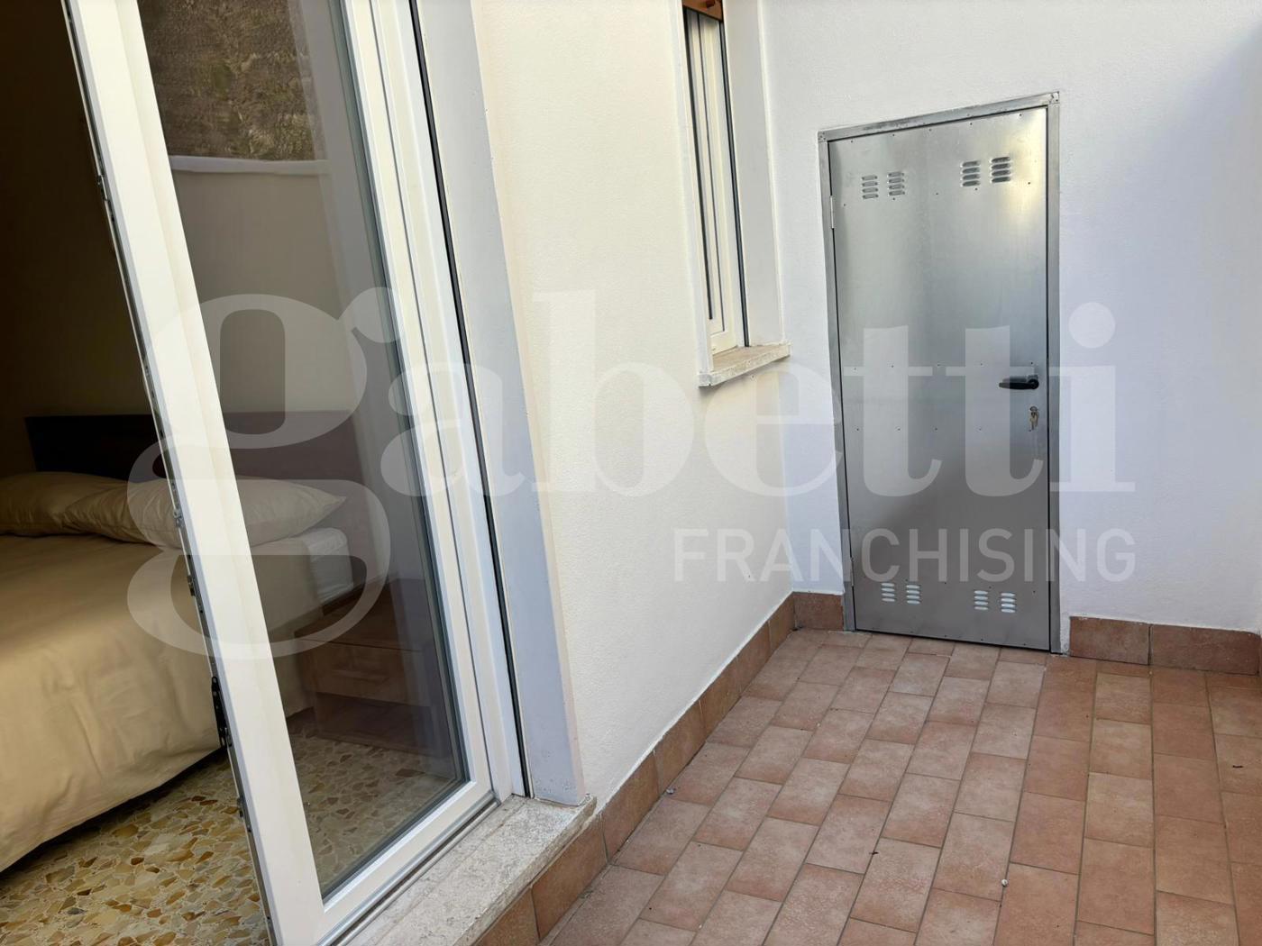 Quadrilocale arredato in affitto a Nettuno