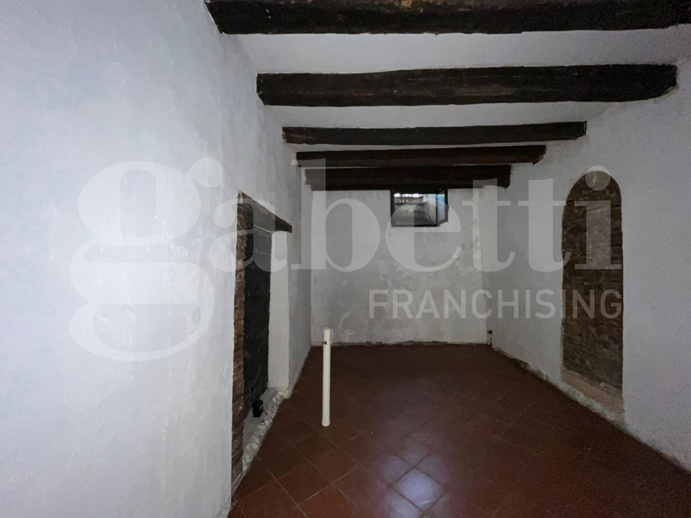 Negozio in affitto a Nettuno