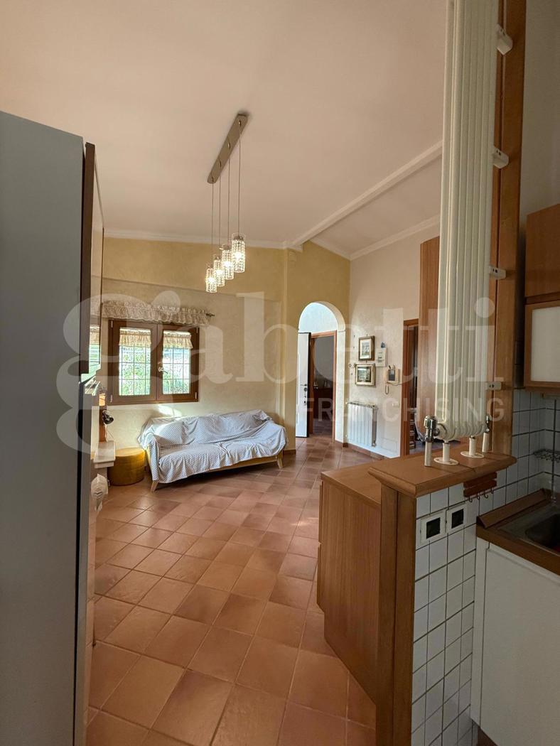 Villa con giardino a Nettuno