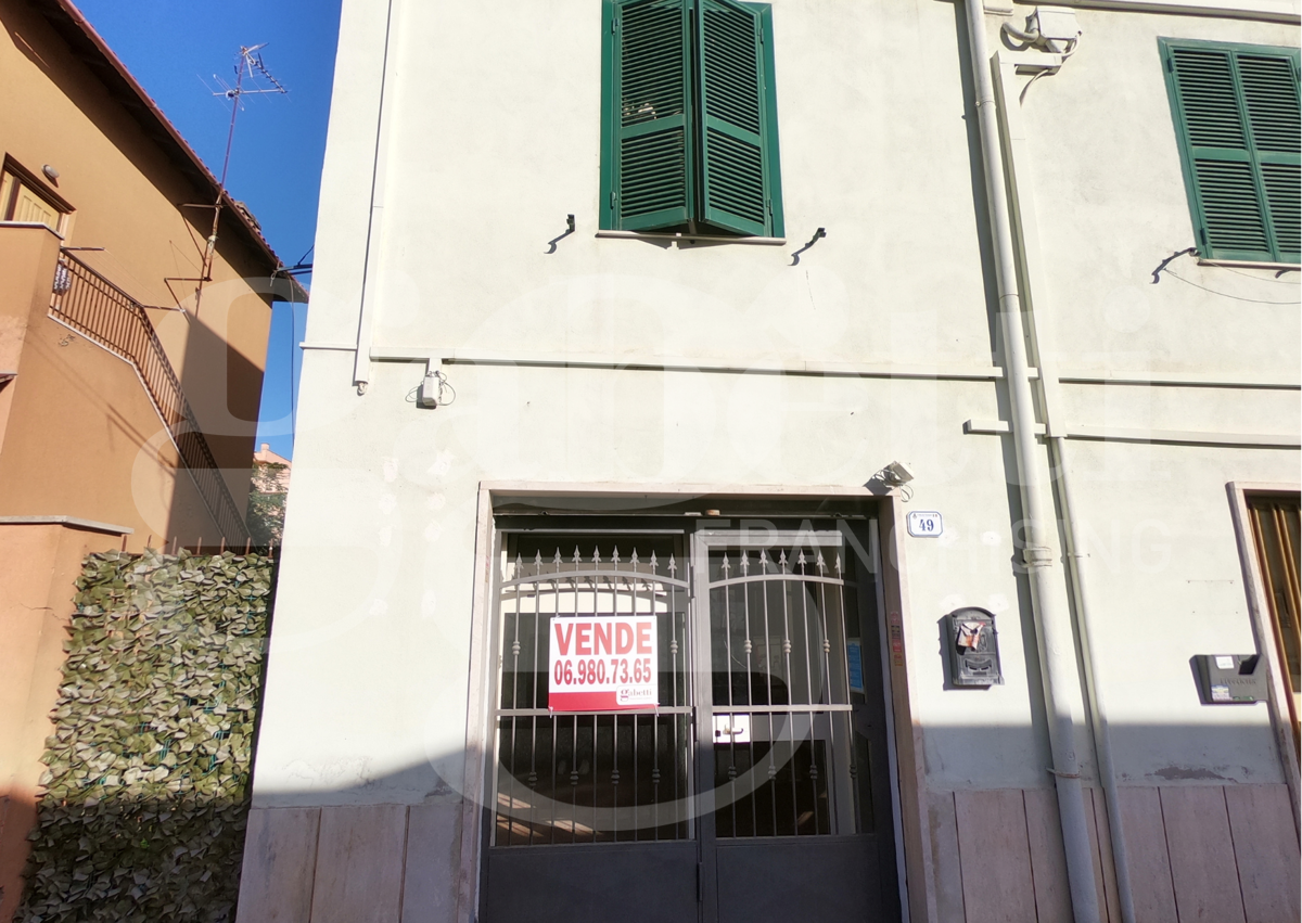 Negozio in vendita a Nettuno