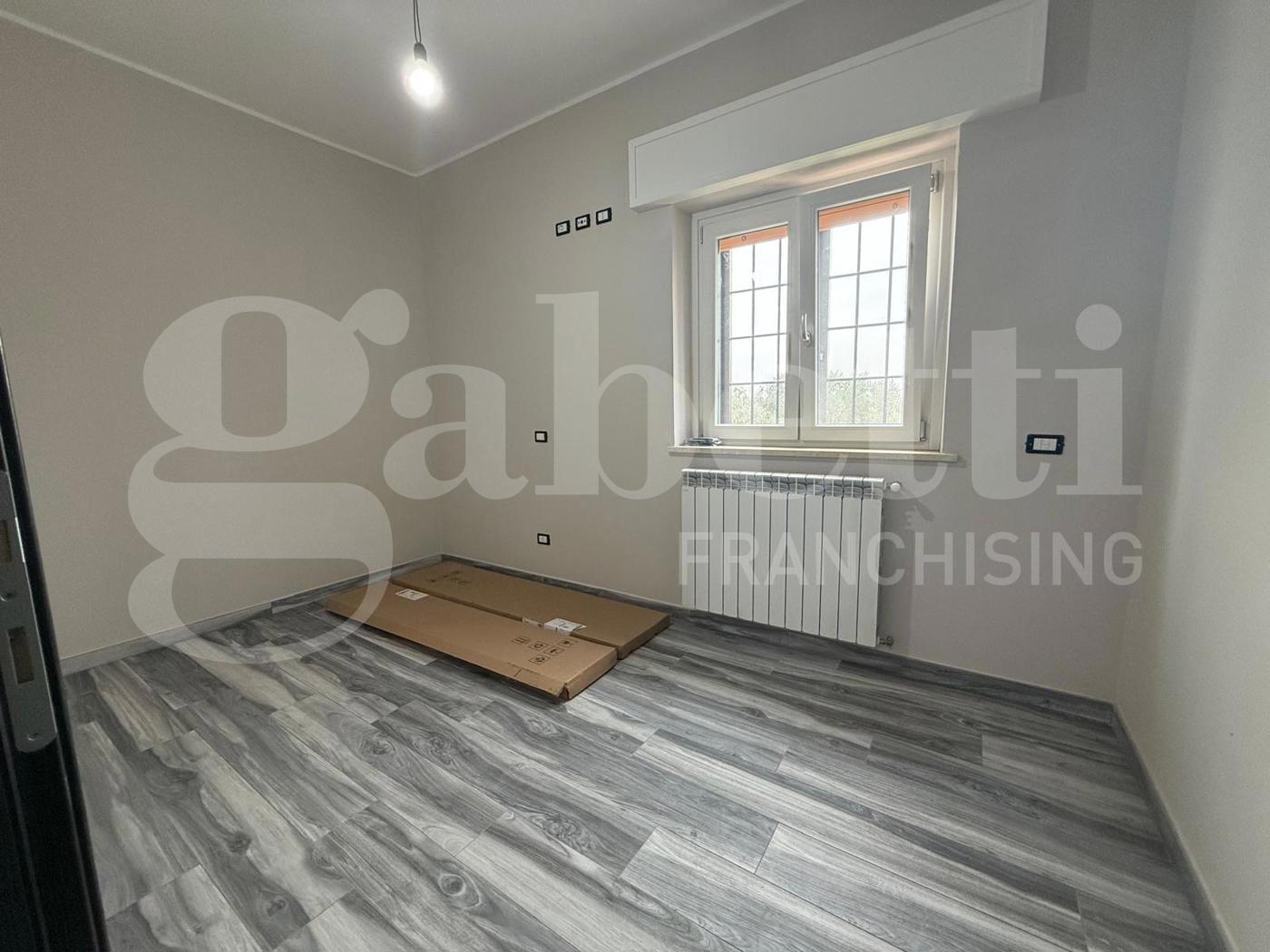 Trilocale con giardino a Anzio