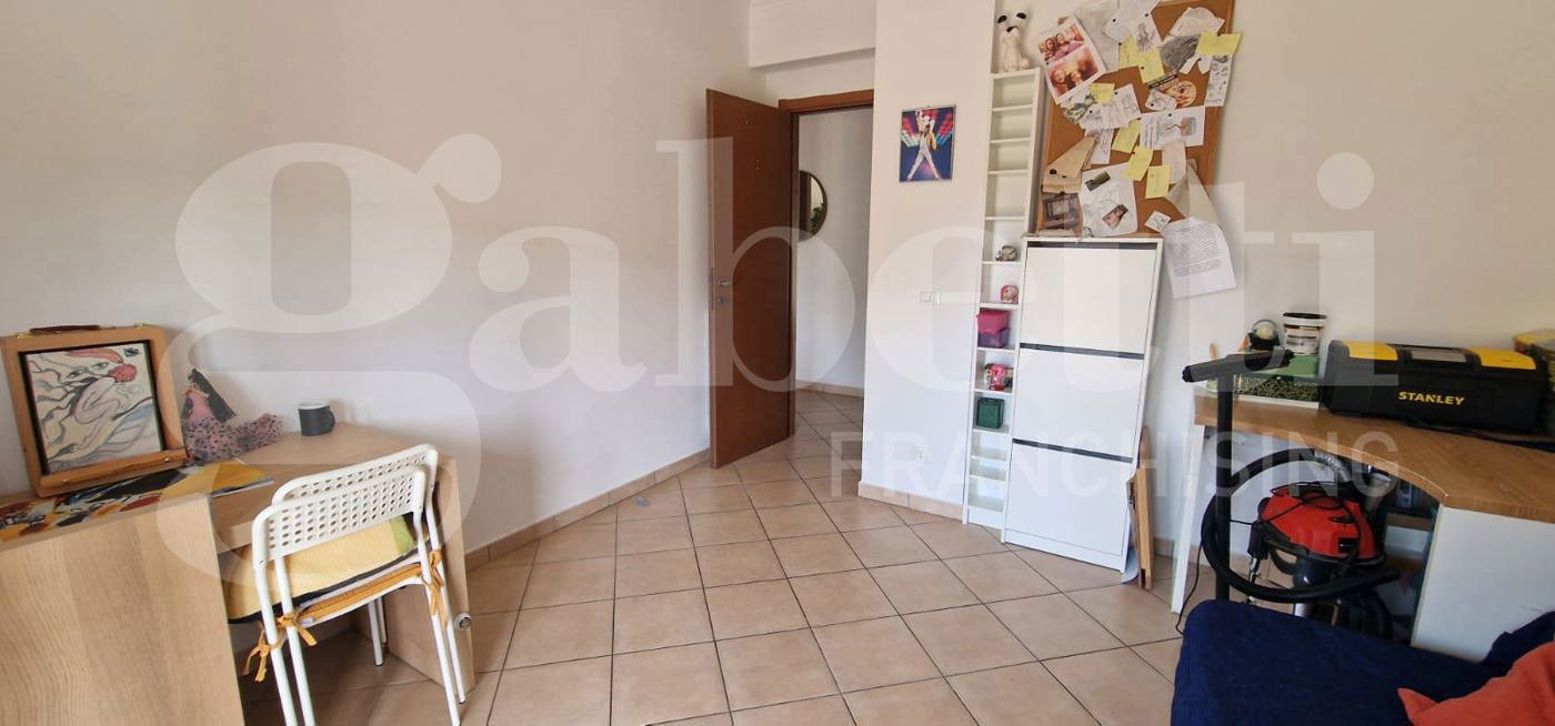 Quadrilocale con giardino a Nettuno