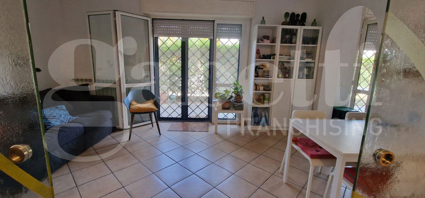 Quadrilocale con giardino a Nettuno