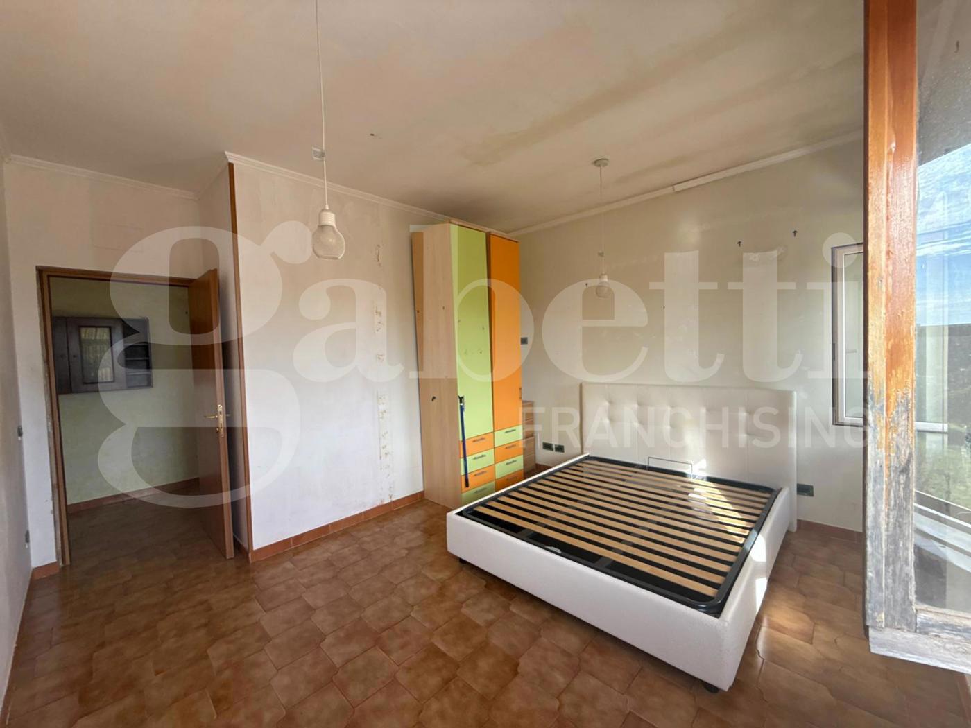 Quadrilocale con giardino a Nettuno