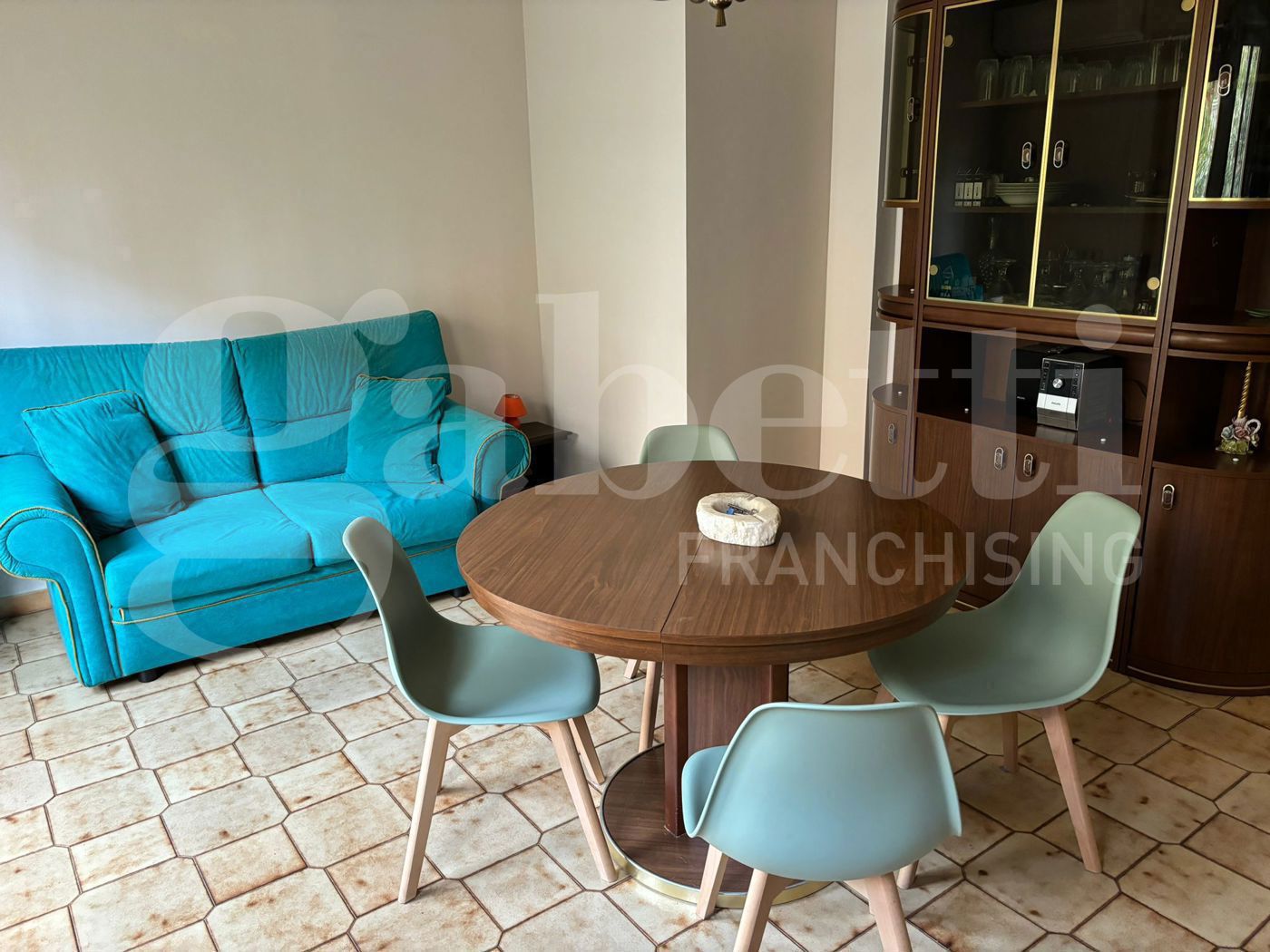 Quadrilocale arredato in affitto a Nettuno