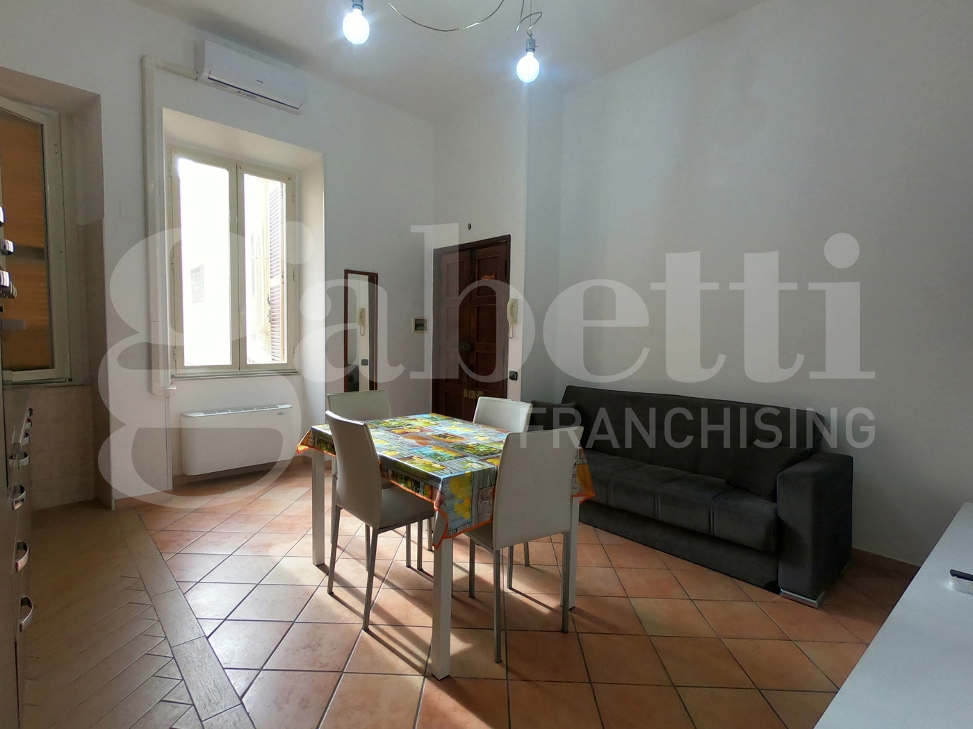 Trilocale arredato in affitto a Nettuno