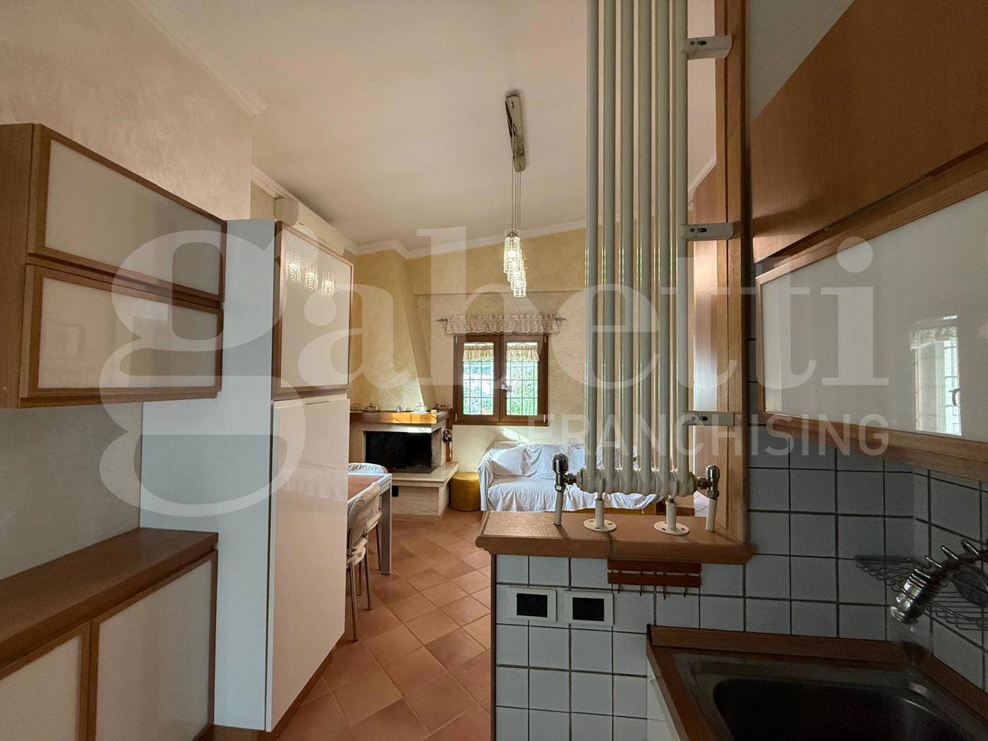 Villa con giardino a Nettuno