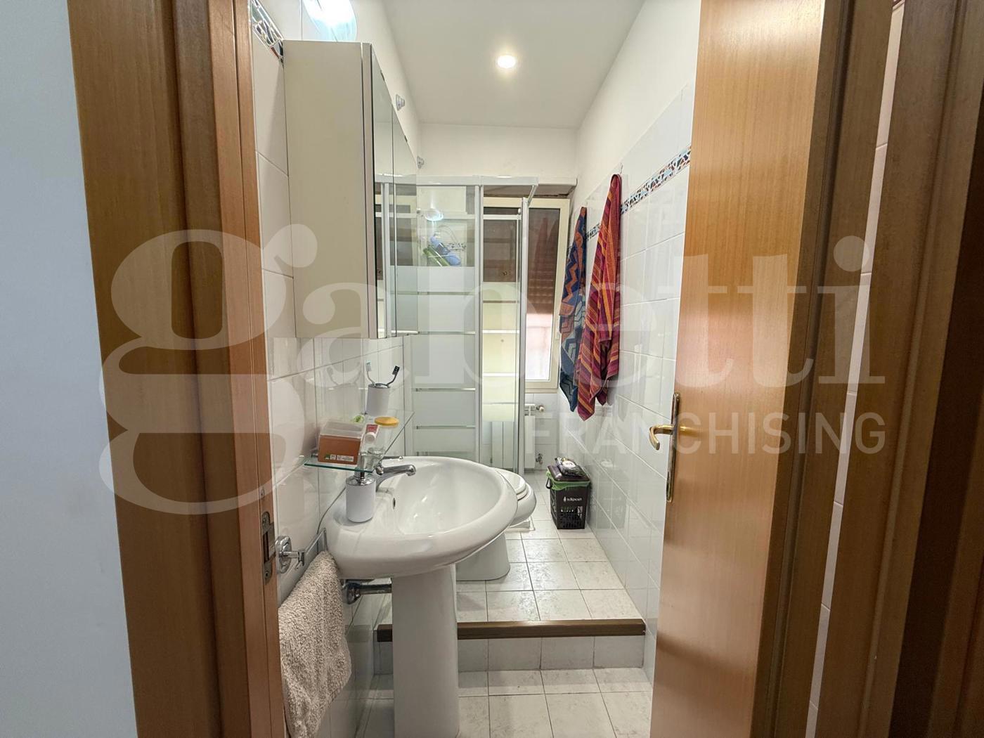 Trilocale arredato in affitto a Nettuno