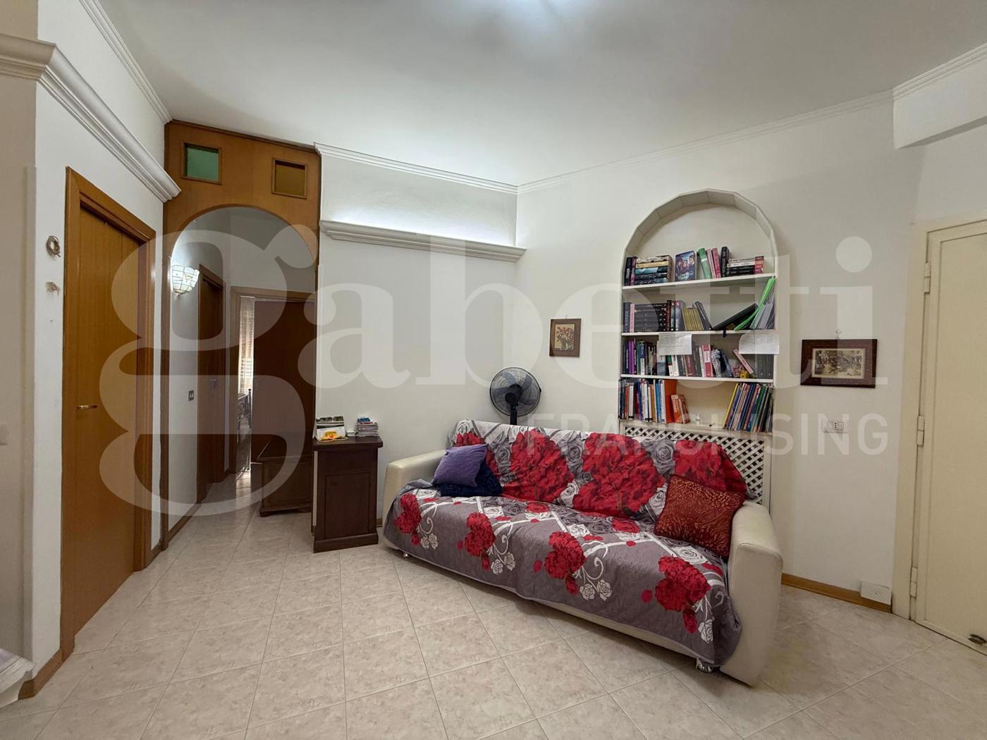 Trilocale arredato in affitto a Nettuno