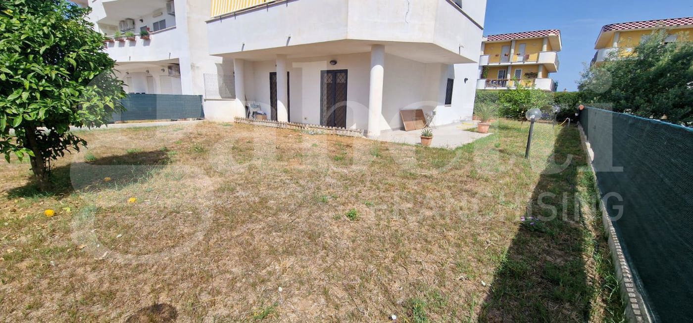 Quadrilocale con giardino a Nettuno