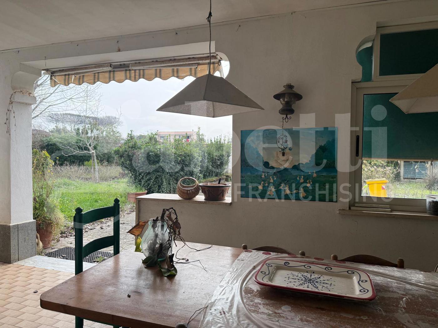 Villa in vendita a Nettuno